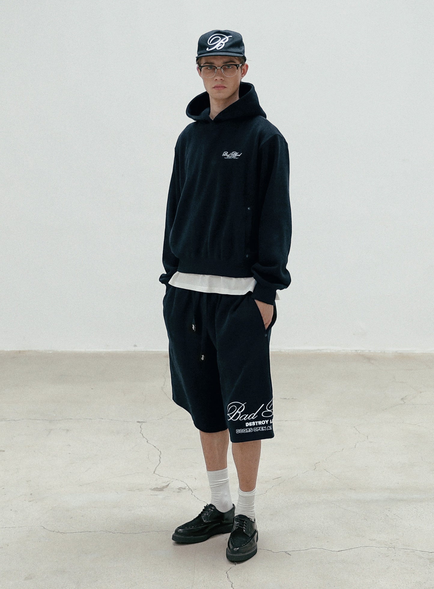 [w-srt24-069] 经典徽标百慕大裤 - 海军蓝