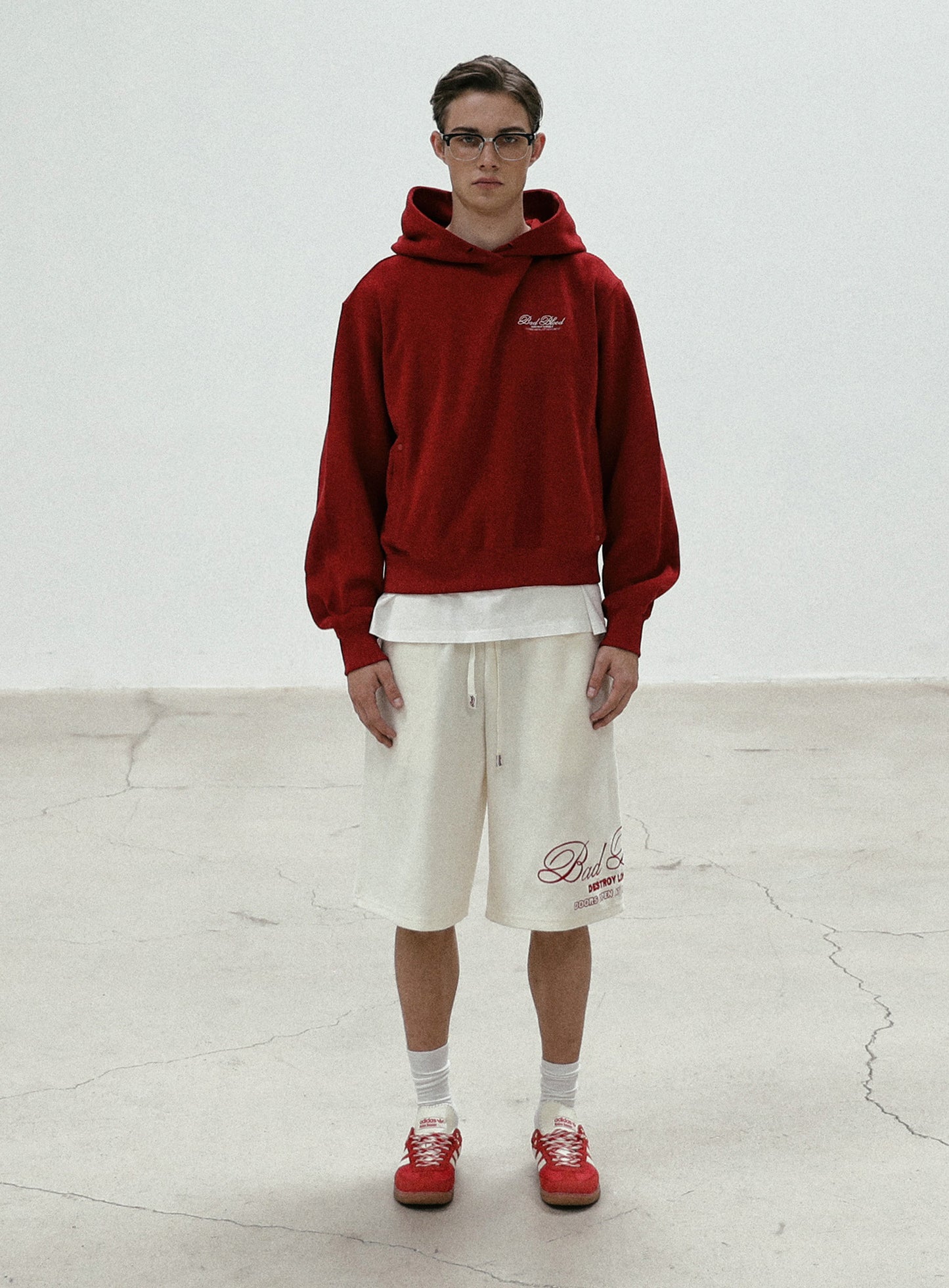 [w-srt24-067] 经典徽标百慕大裤 - 奶油白