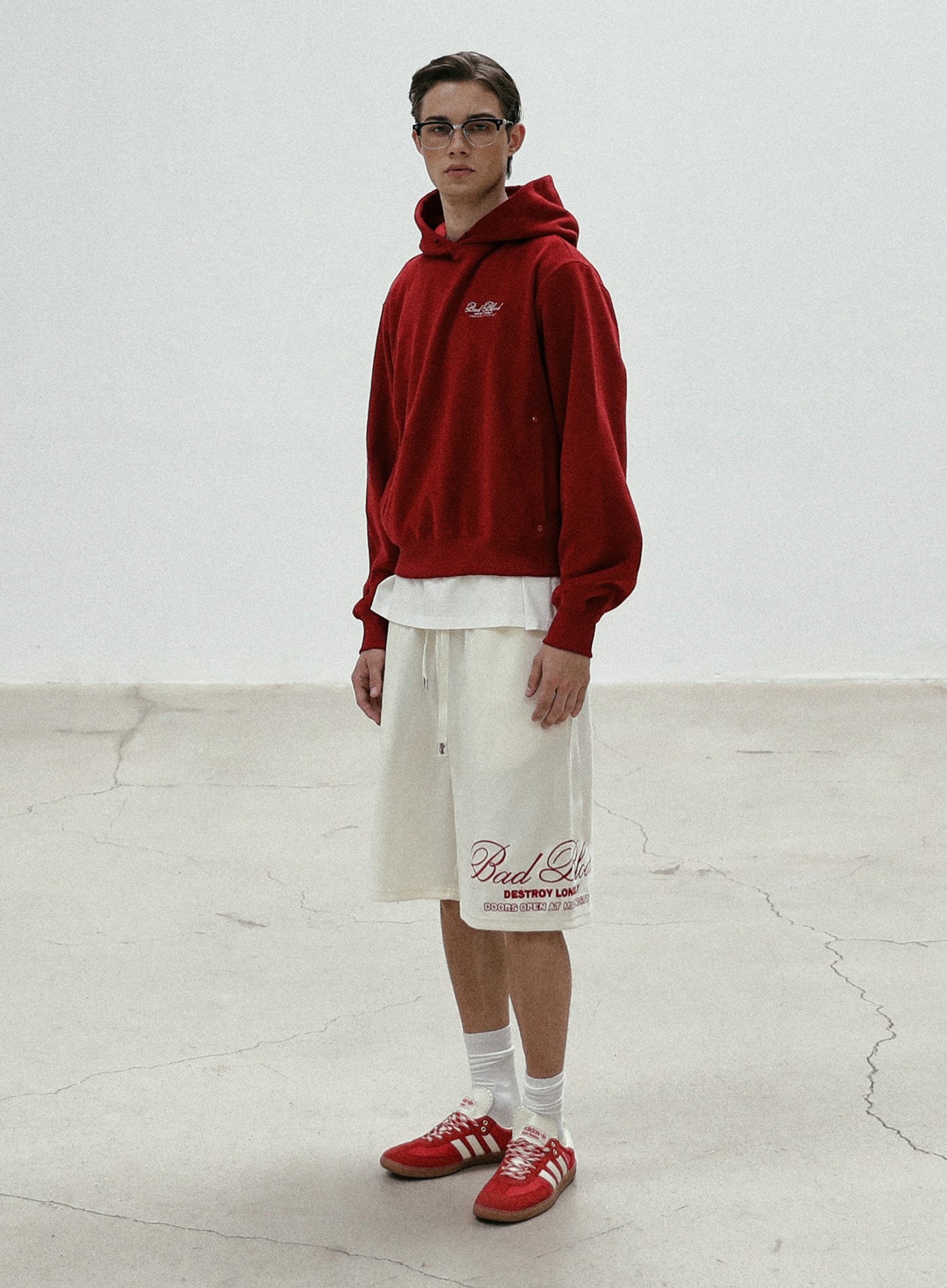 [w-srt24-067] 经典徽标百慕大裤 - 奶油白