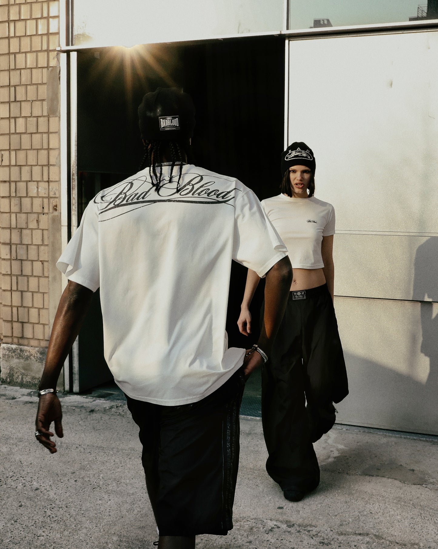 [w-tee25-034] 暗黑经典Logo T恤 - 白色