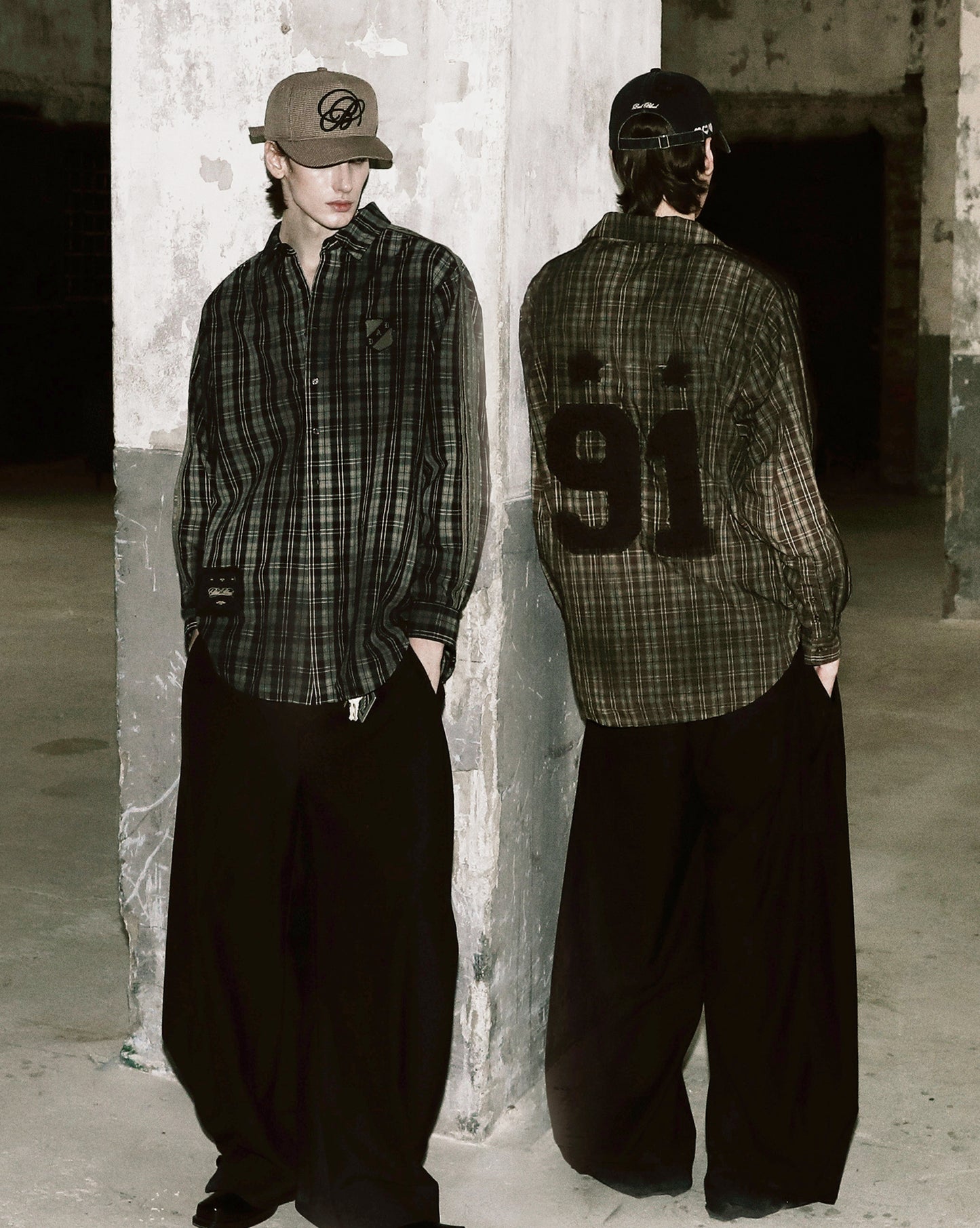 [w-tee25-026] Vintage Billy 格纹宽松衬衫- 黑色