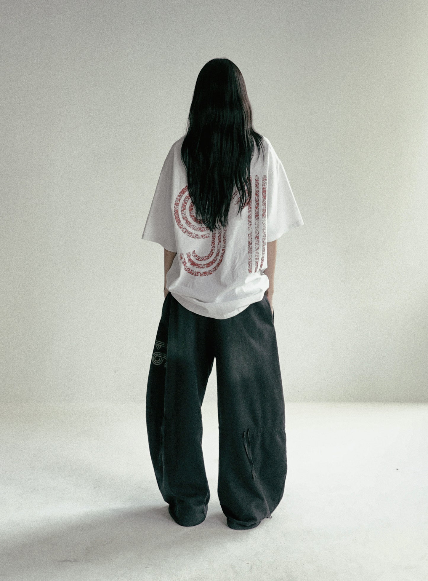 [w-tee24-111] Sun Faded 2 1/2 T 恤 - 白色