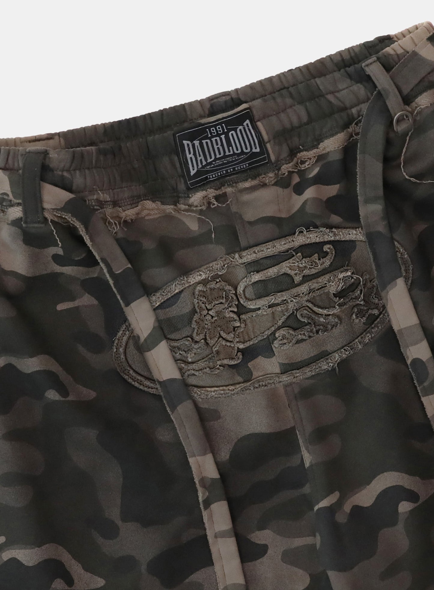 [w-srt25-022] Convex 百慕大短裤 - 灰尘绿迷彩