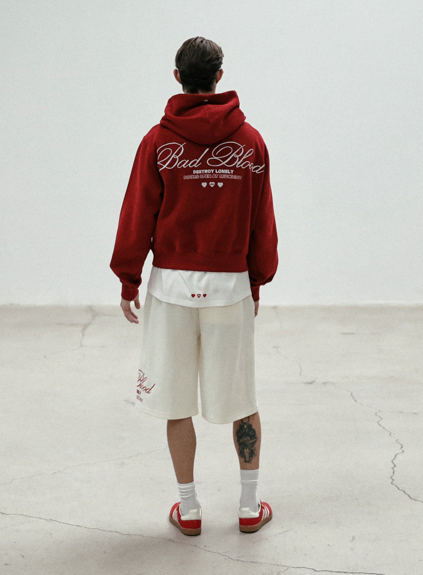 [w-srt24-067] 经典徽标百慕大裤 - 奶油白