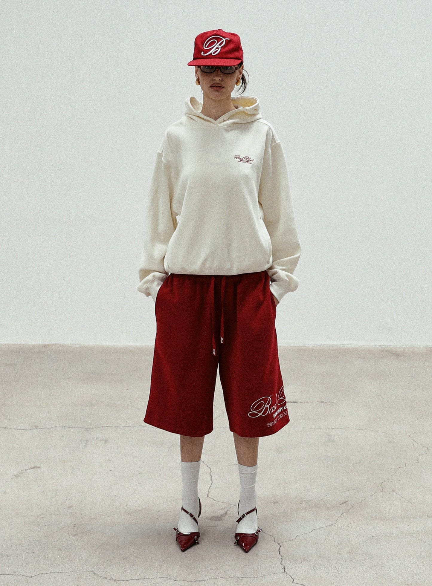 [w-srt24-068] 经典徽标百慕大裤 - 红色