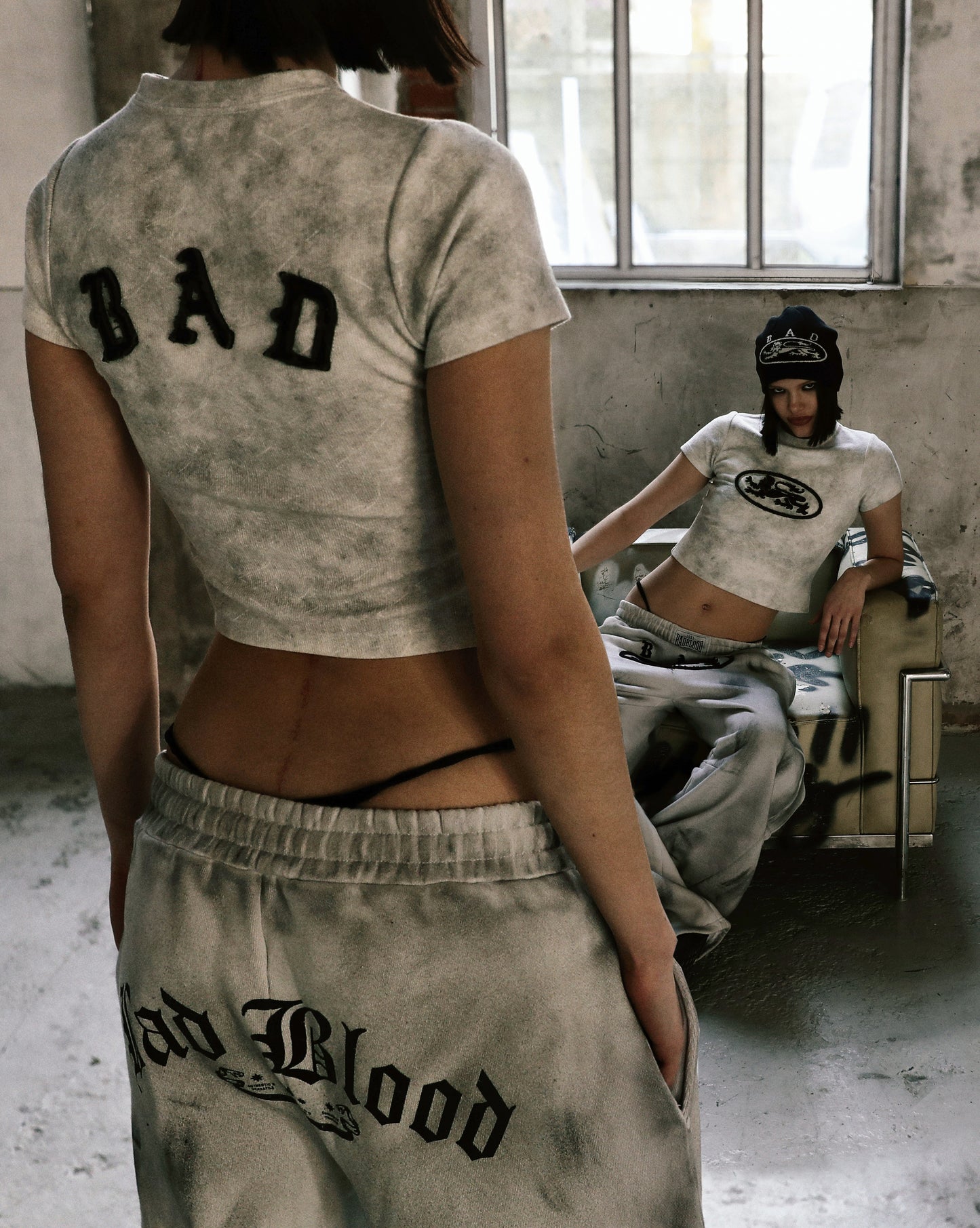 [w-tee25-031] Lion Patch 短袖修身版 - 水洗白