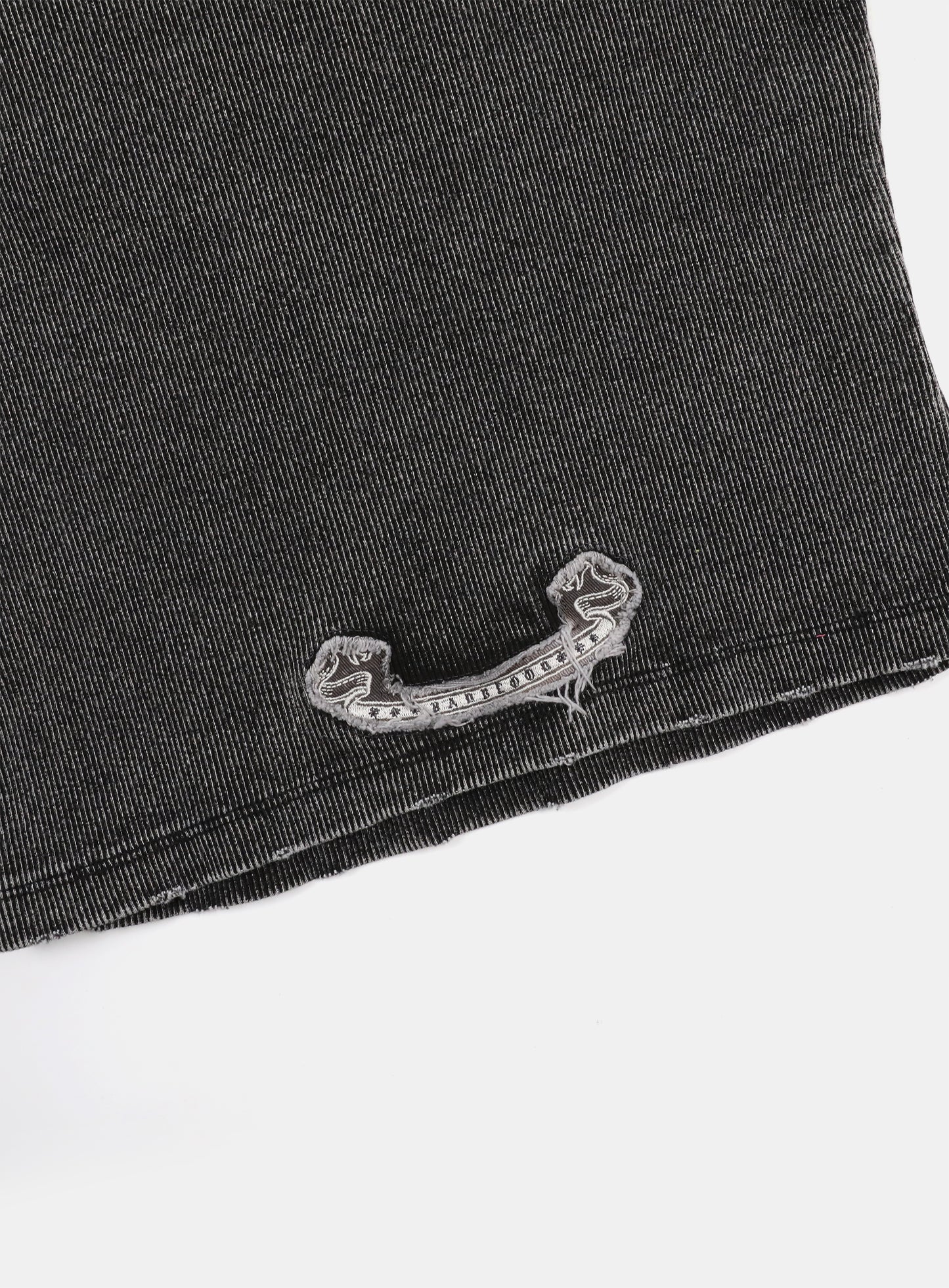 [w-tee25-011] 锈色牛仔 V 领 T 恤 - 黑色