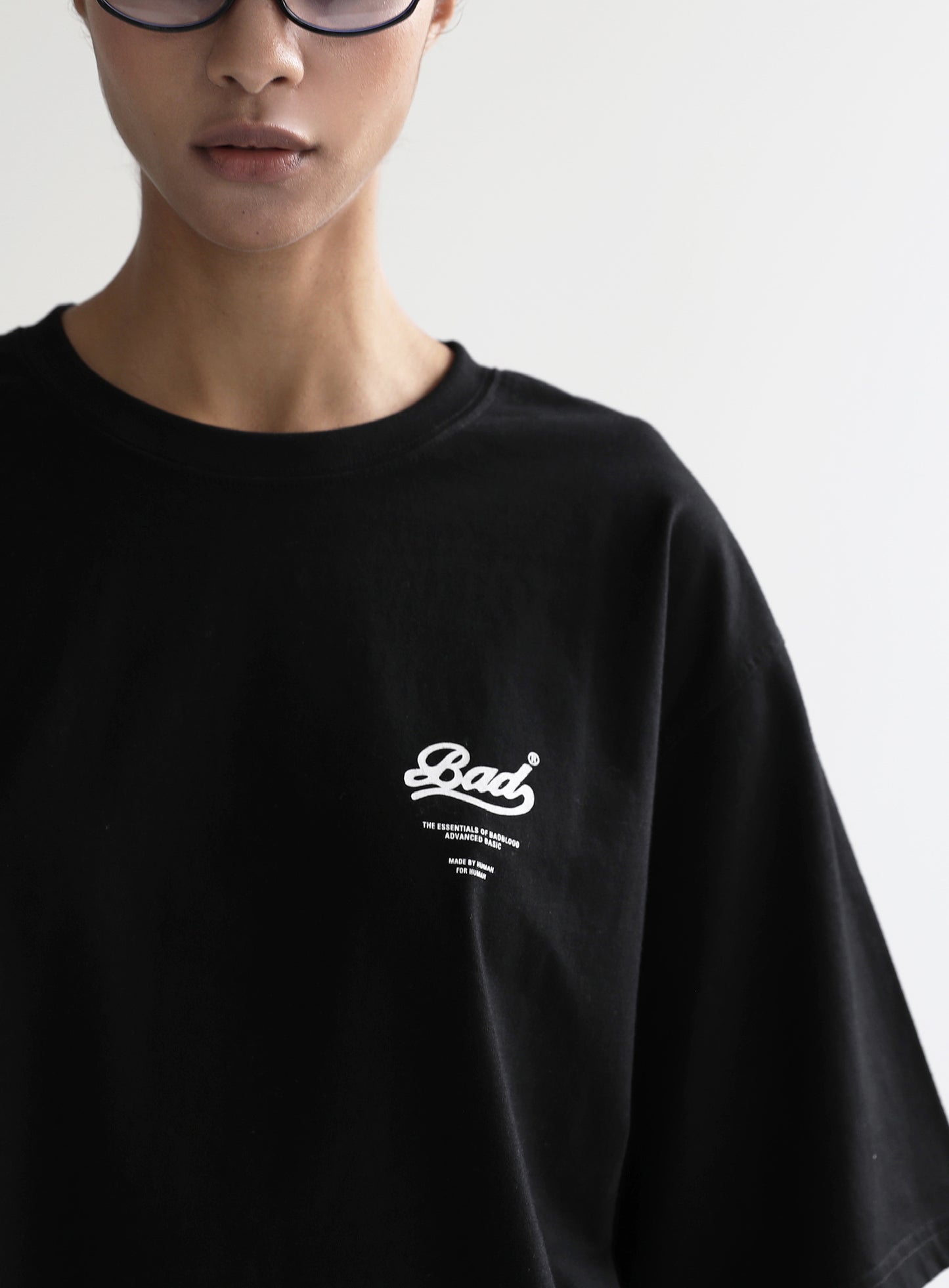 [w-tee24-034] BAD T恤 - 黑色