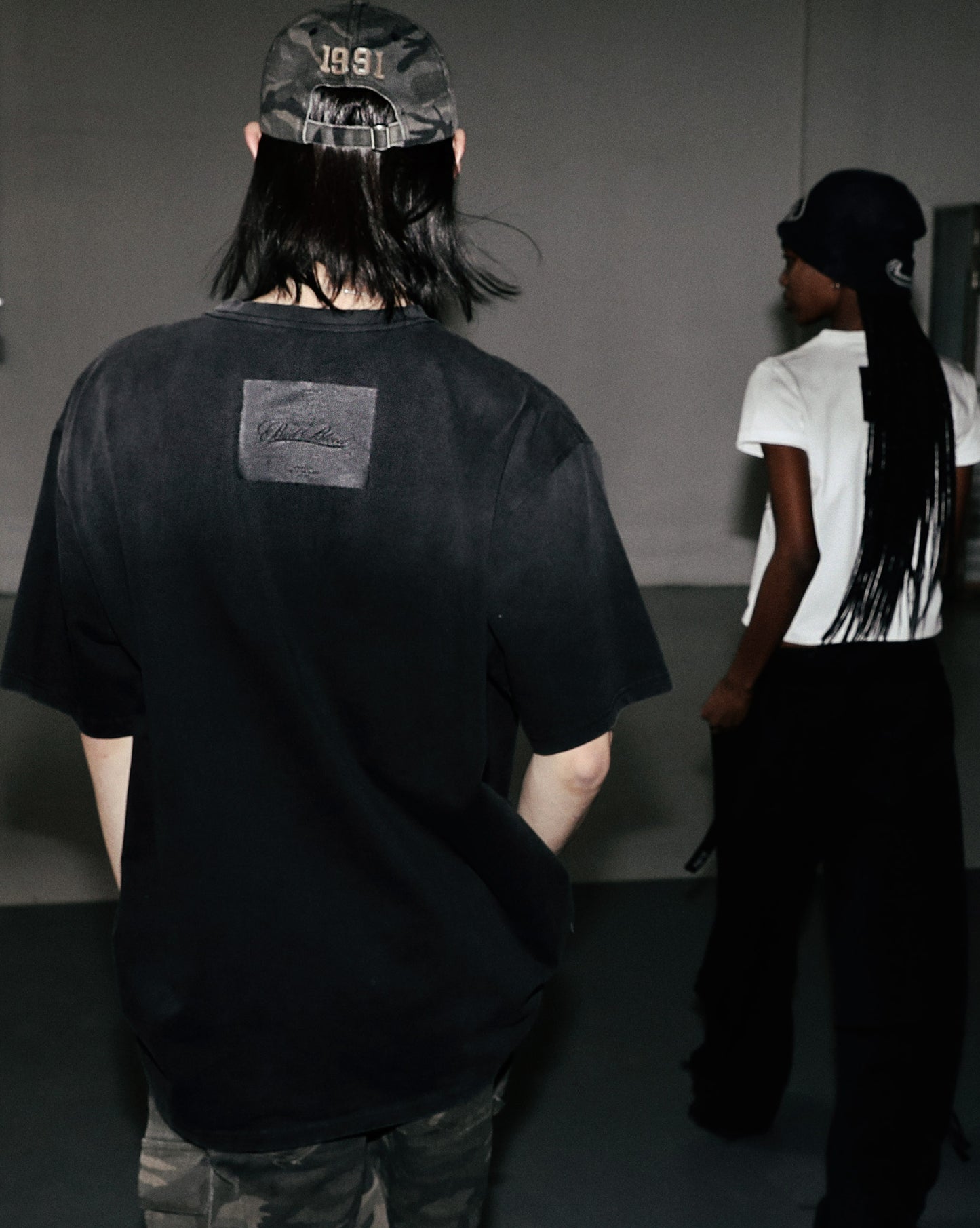 [w-tee25-058] Dark Classic Dusty T恤 - 黑色