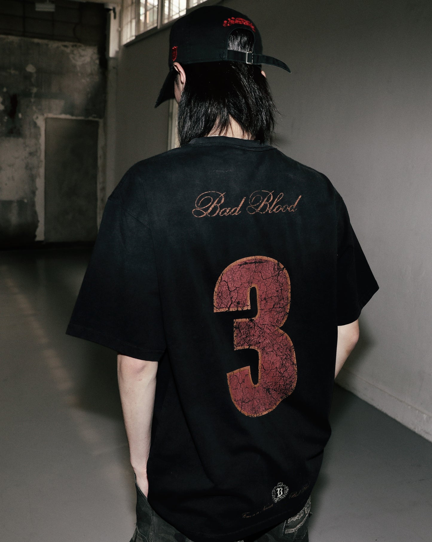 [w-tee25-048] Royal Classic T恤 - 黑色