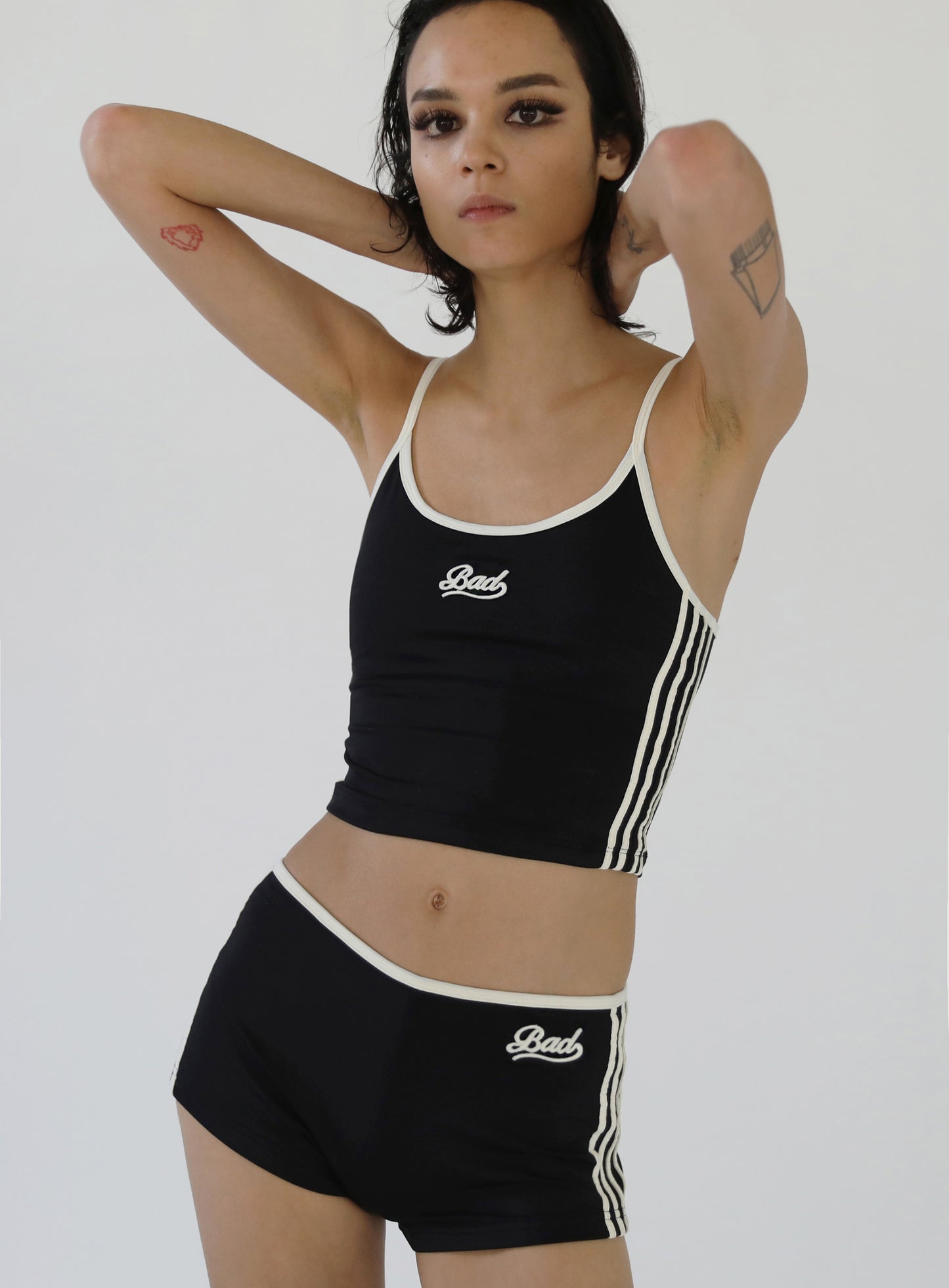 [w-srt24-034] Wendy 微短裤 - 黑色