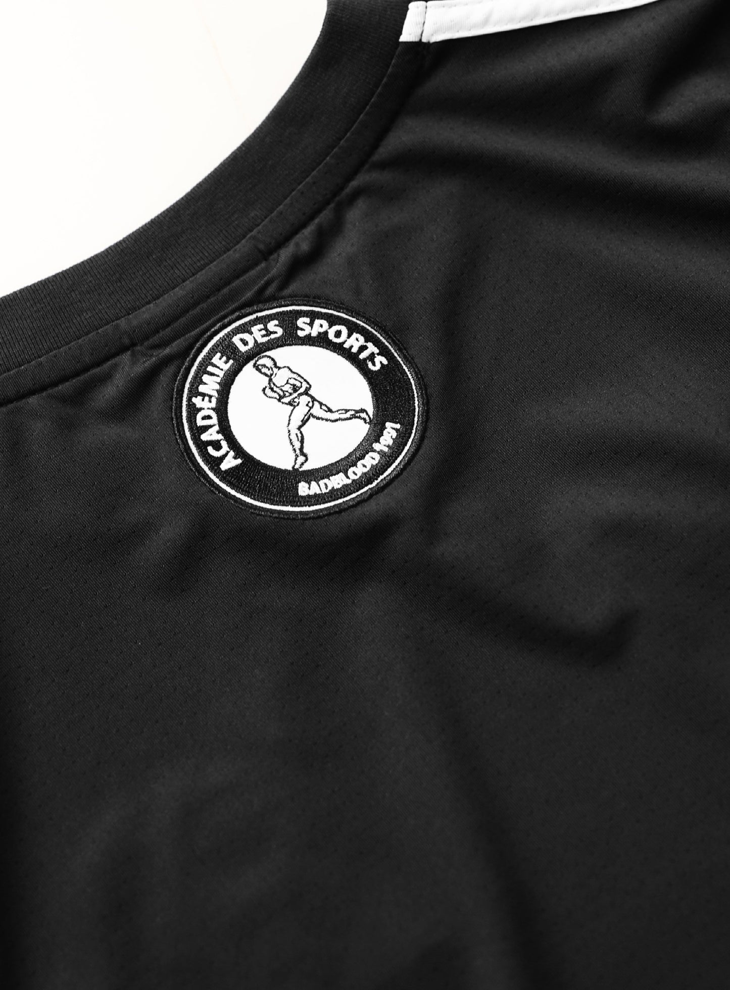 [w-tee24-029] ADS 复古 V 领短袖修身款 - 黑色