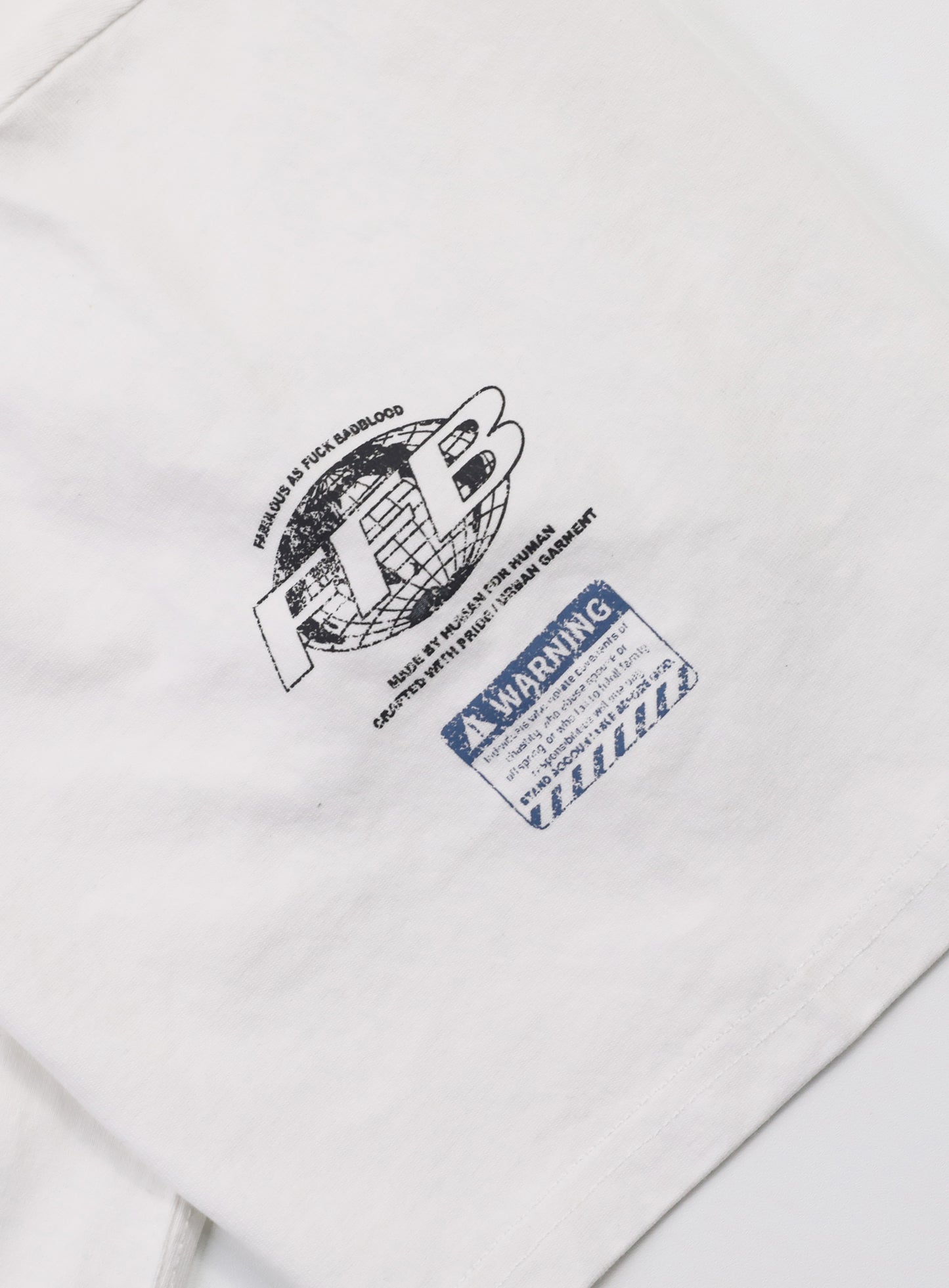 [w-tee24-035] F2 做旧效果 T 恤 - 白色