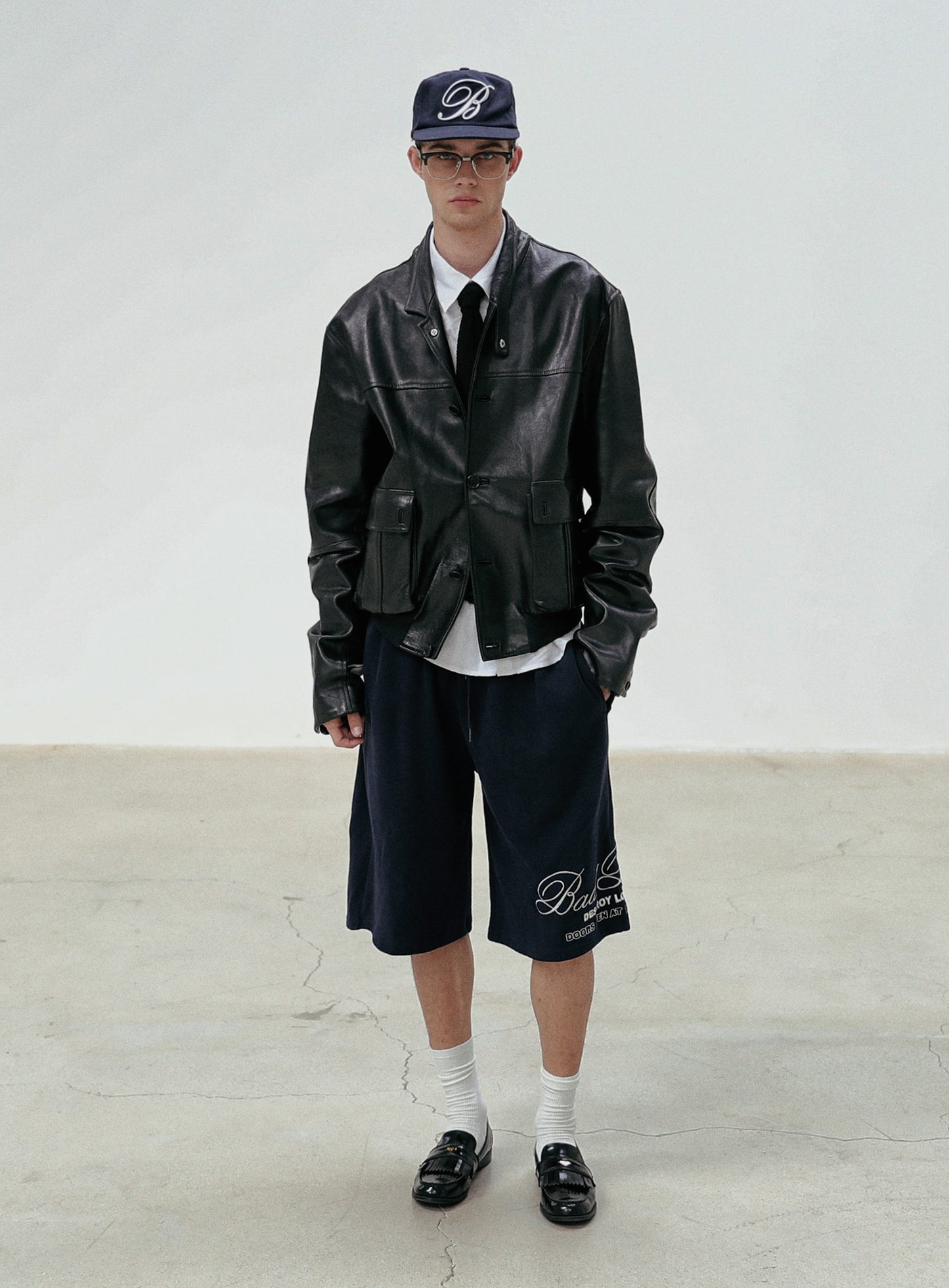 [w-srt24-069] 经典徽标百慕大裤 - 海军蓝