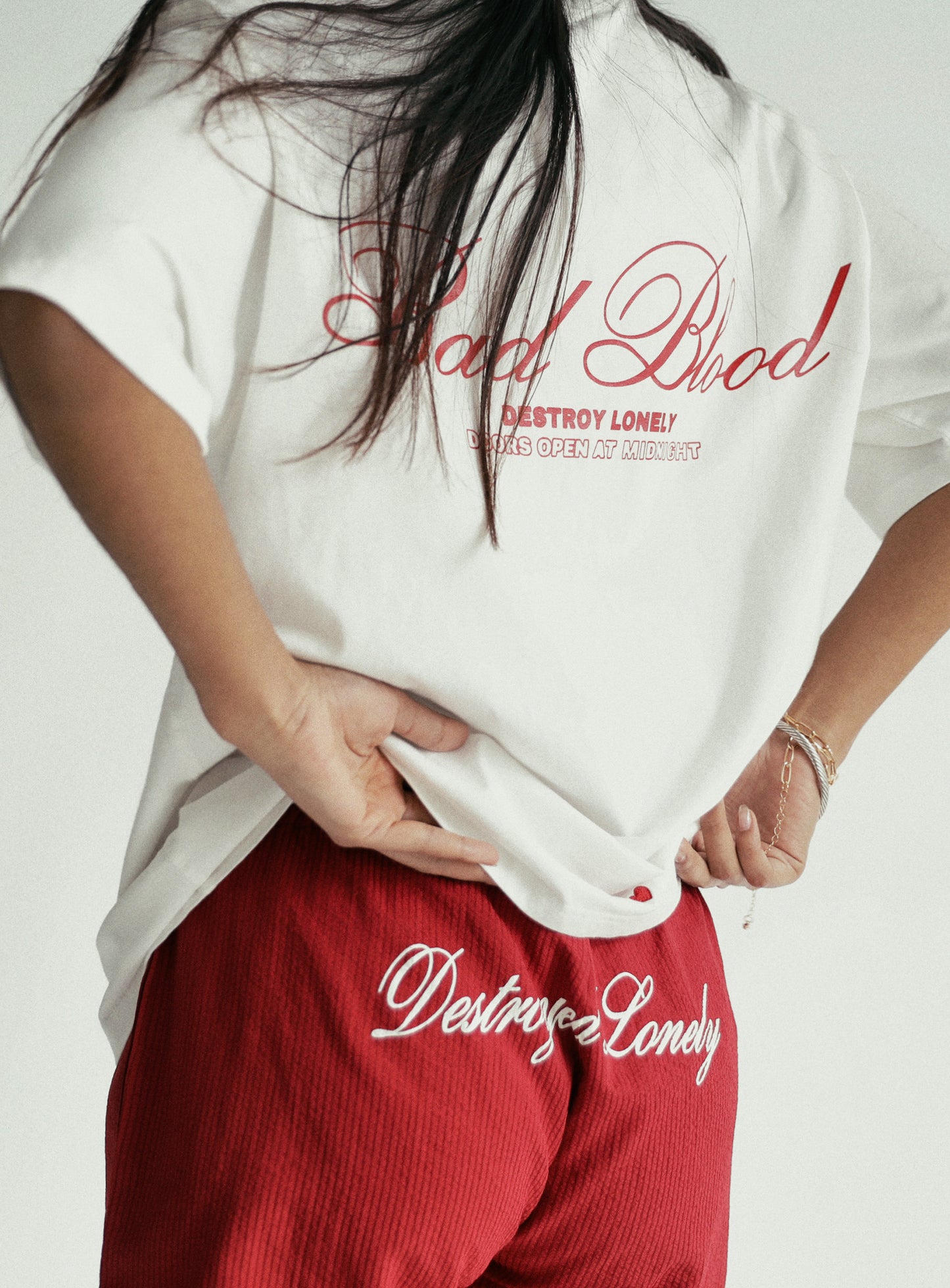 [w-tee24-063] 经典徽标宽松 T 恤 - 白色