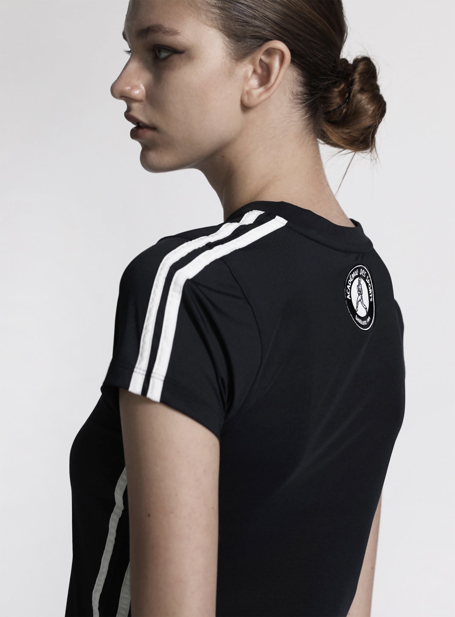 [w-tee24-029] ADS 复古 V 领短袖修身款 - 黑色