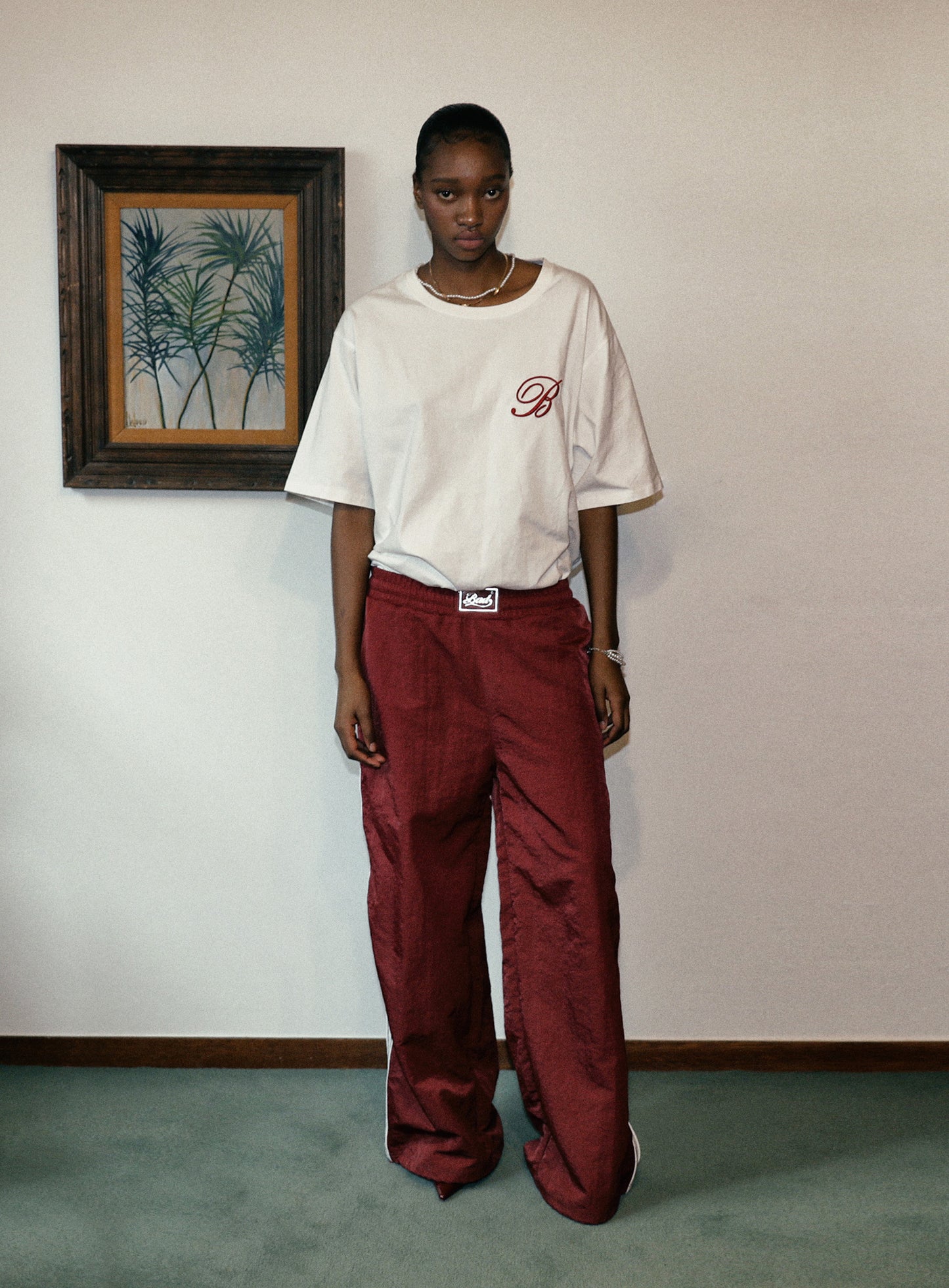 [w-tee24-063] 经典徽标宽松 T 恤 - 白色