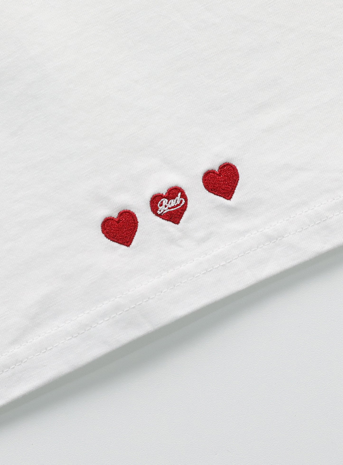 [w-tee24-063] 经典徽标宽松 T 恤 - 白色