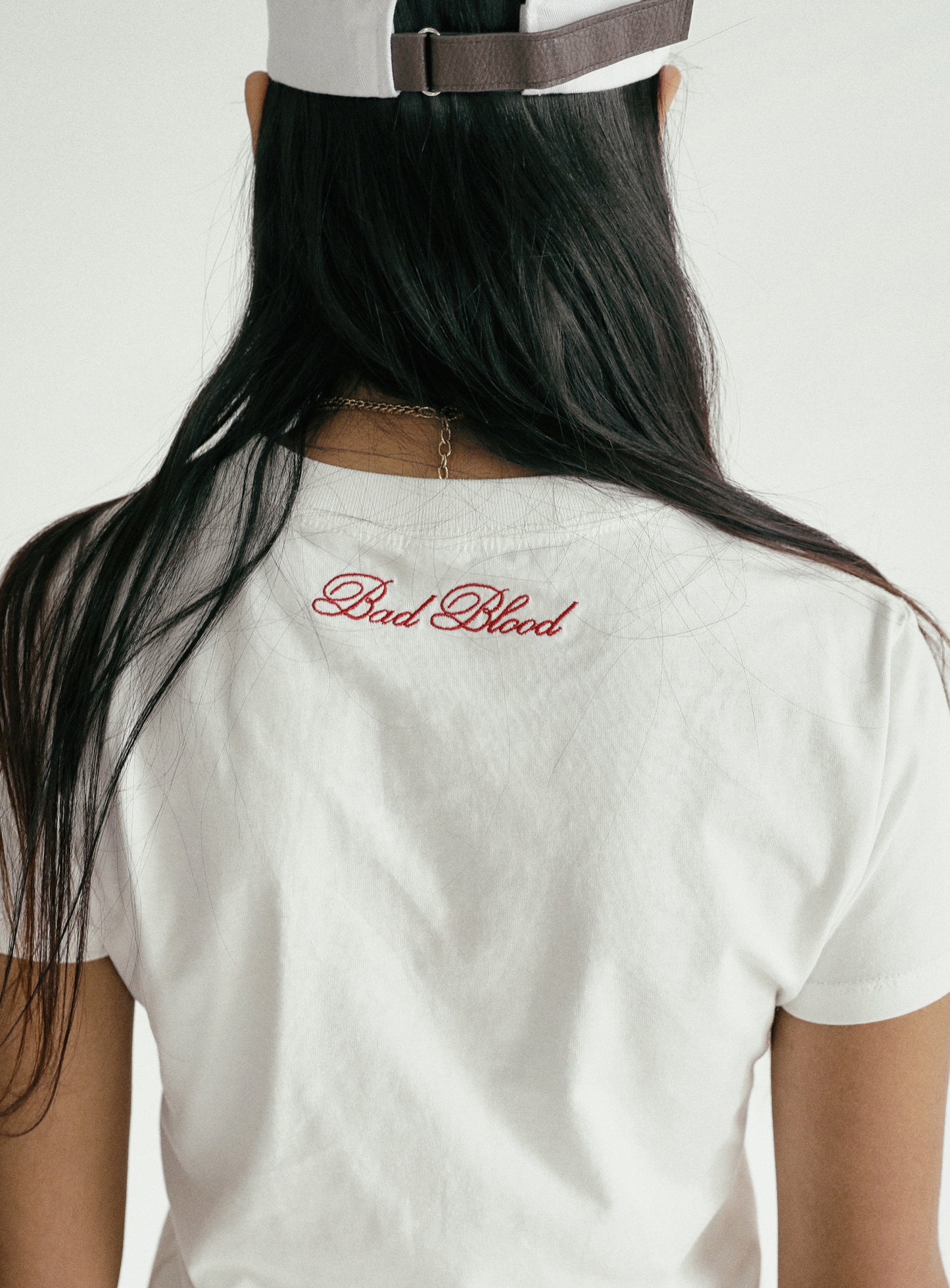 [w-tee24-061] 经典徽标修身 T 恤 - 白色