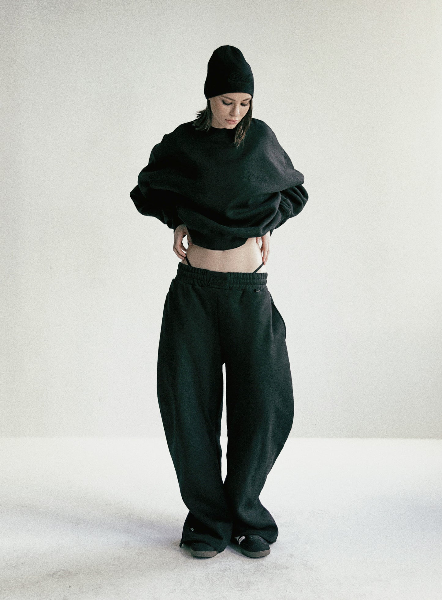 [w-sweatshirt24-008] Beyond 柔软抓绒运动衫 - 黑色